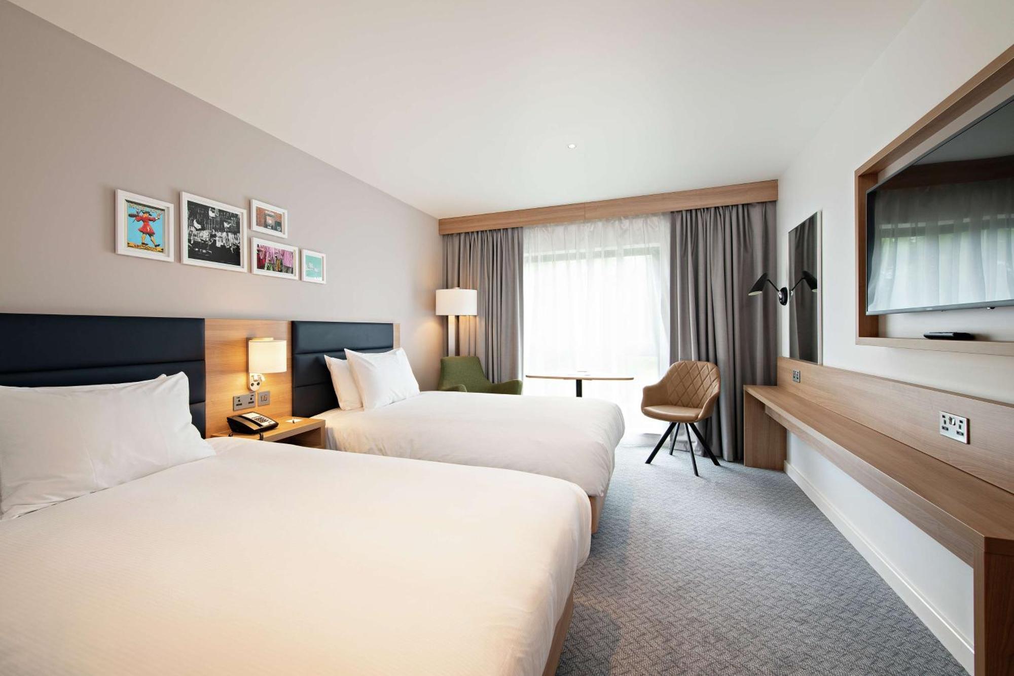 Hilton Garden Inn Abingdon Oxford Kültér fotó